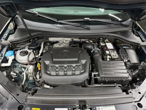 Used 2018 Volkswagen Tiguan SEL FWD image 9