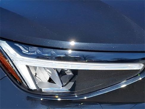 Certified 2023 Volvo C40 P8 Recharge Plus w/ Climate Package image 10