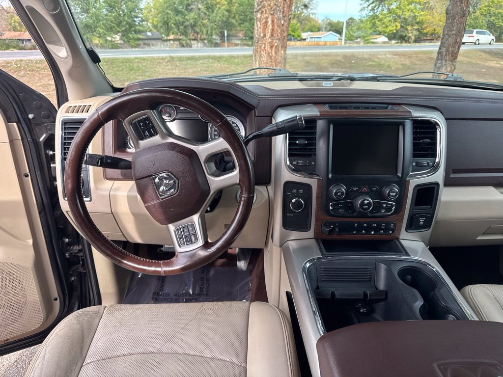 Used 2016 RAM 2500 Laramie w/ Convenience Group AWD/4WD image 9