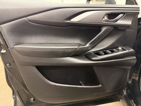 Used 2019 MAZDA CX-9 Touring FWD image 13