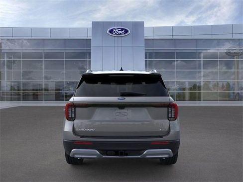 New 2026 Ford Explorer Platinum image 5