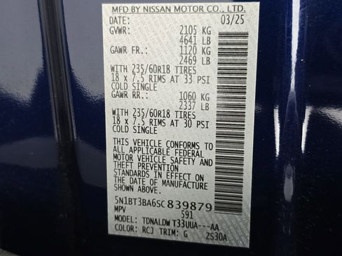 Certified 2025 Nissan Rogue SV image 34