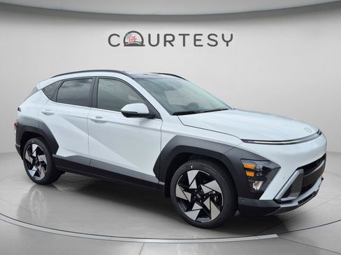 New 2026 Hyundai Kona Limited FWD image 7