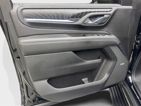 Used 2024 GMC Yukon Denali image 32