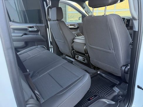 Used 2023 GMC Sierra 1500 SLE image 21