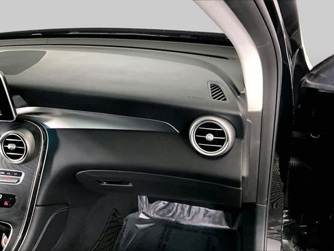 Certified 2018 Mercedes-Benz GLC 300 4MATIC image 16