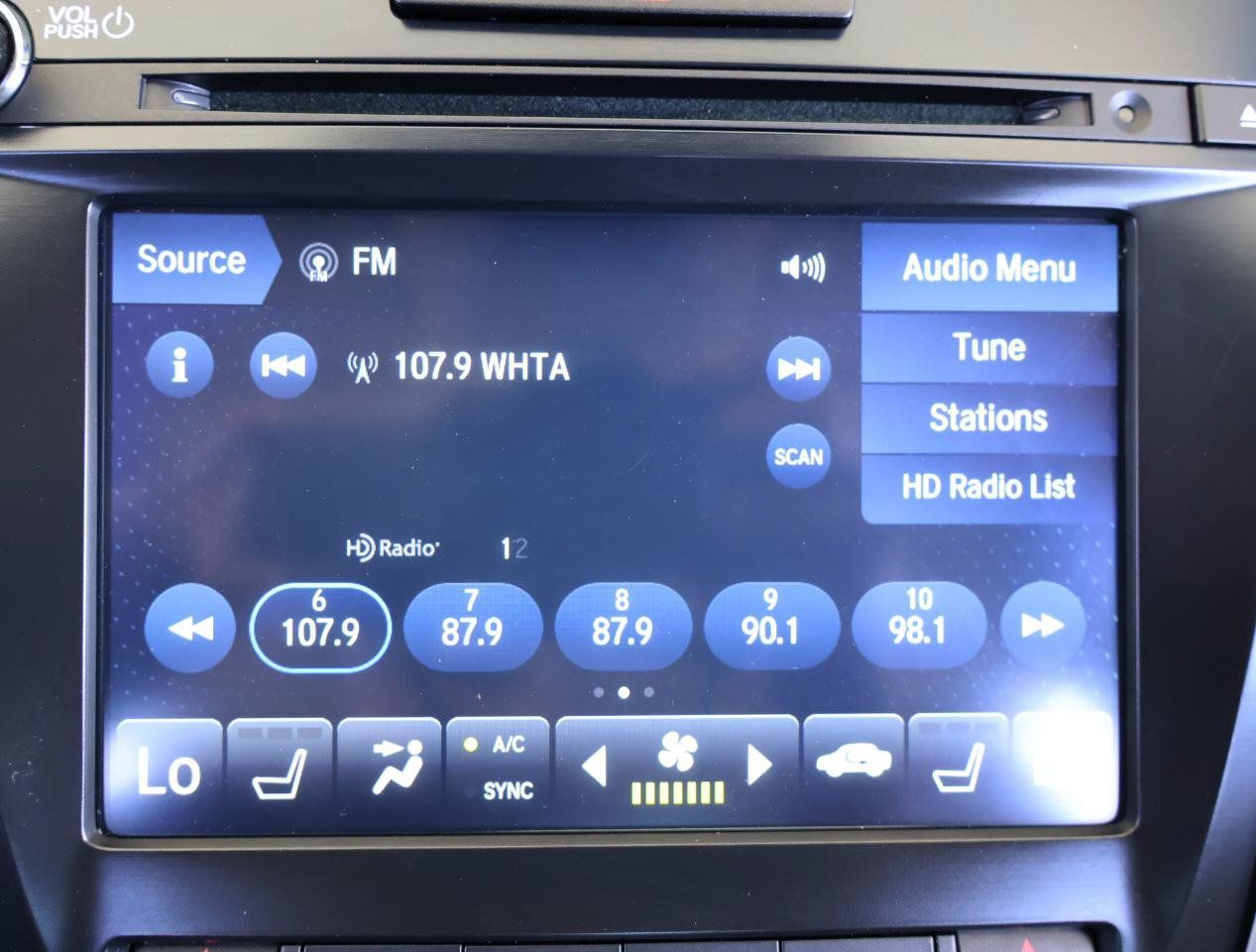 Used 2018 Acura TLX w/ Technology Package FWD image 47