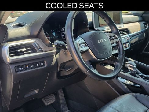 Used 2022 Kia Telluride EX w/ EX Premium Package FWD image 19