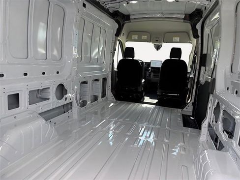 New 2025 Ford Transit 250 148 Medium Roof image 13