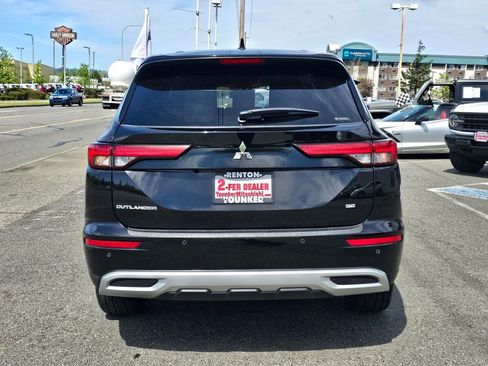 Used 2024 Mitsubishi Outlander SE AWD/4WD image 6