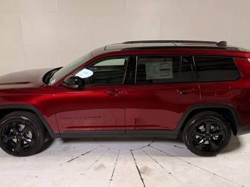 New 2025 Jeep Grand Cherokee L Limited w/ Luxury Tech Group II AWD/4WD image 4