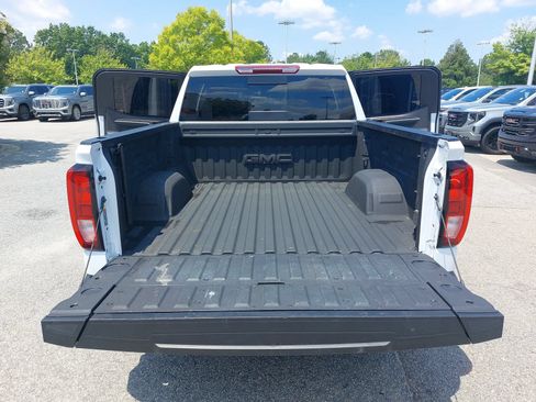 Used 2025 GMC Sierra 1500 Elevation w/ Elevation Premium Package AWD/4WD image 14