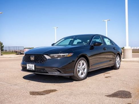 Used 2023 Honda Accord LX image 3