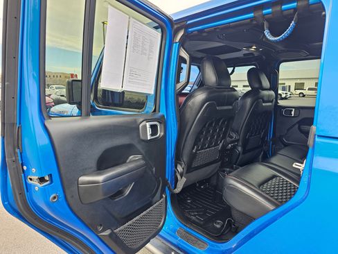 Used 2020 Jeep Gladiator Rubicon image 16