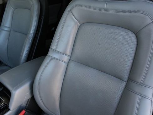 Used 2020 Lincoln Corsair Reserve w/ Elements Package FWD image 6