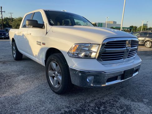 Used 2019 RAM 1500 Lone Star RWD image 2