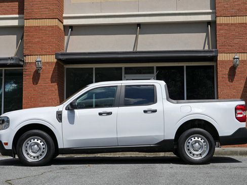 Used 2023 Ford Maverick XL FWD image 8