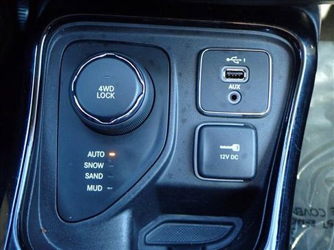 Used 2019 Jeep Compass Limited image 20