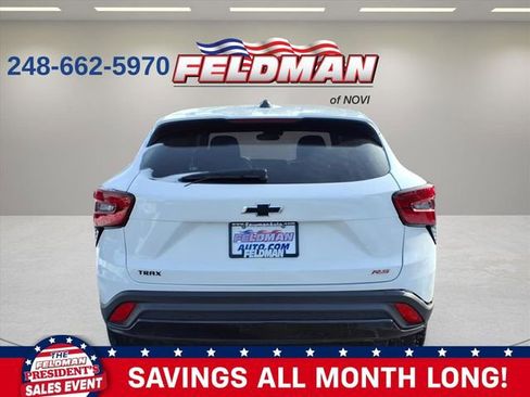 Used 2024 Chevrolet Trax RS w/ Driver Confidence Package image 6