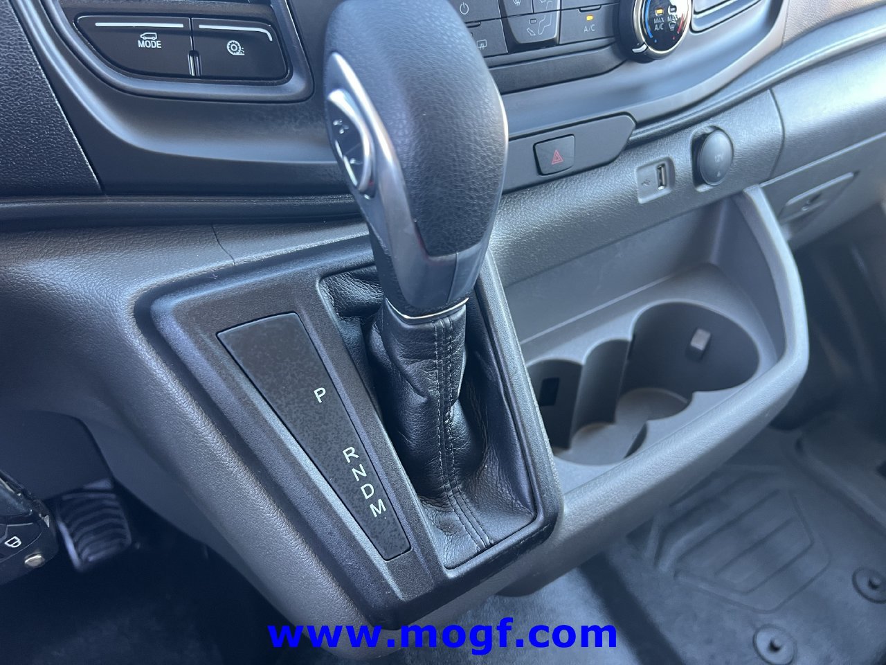 Used 2025 Ford Transit 250 Low Roof w/ Exterior Upgrade Package RWD image 9