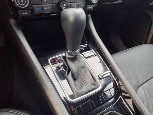 Used 2023 Jeep Compass Limited AWD/4WD image 27