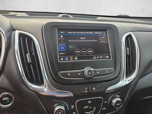 Used 2023 Chevrolet Equinox LT AWD/4WD image 17