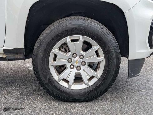 Used 2022 Chevrolet Colorado LT w/ Fleet Safety Package RWD image 10