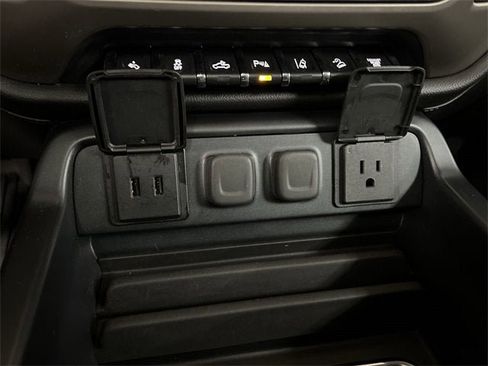 Certified 2017 GMC Sierra 2500 Denali w/ Duramax Plus Package image 36