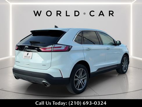 Used 2024 Ford Edge Titanium AWD/4WD image 3