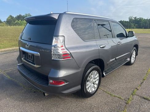 Used 2018 Lexus GX 460 Premium w/ Premium Package AWD/4WD image 4