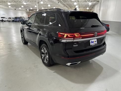 New 2026 Volkswagen Atlas SE image 6