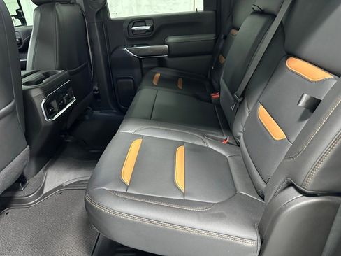 Used 2022 GMC Sierra 2500 AT4 image 45