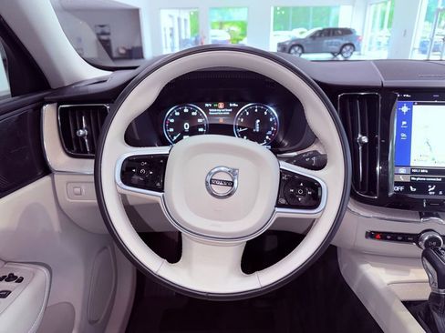 Used 2020 Volvo XC60 T6 Inscription AWD/4WD image 20
