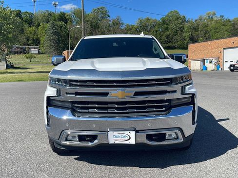 Used 2019 Chevrolet Silverado 1500 LTZ w/ LTZ Premium Package AWD/4WD image 2