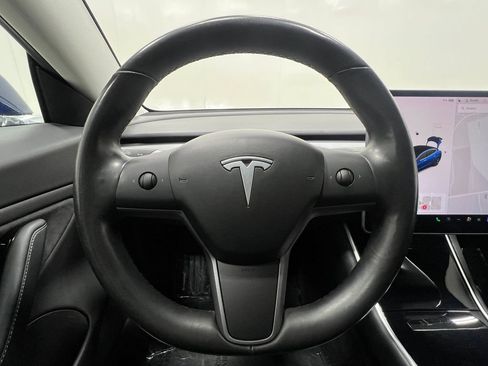 Used 2018 Tesla Model 3 Long Range RWD image 22
