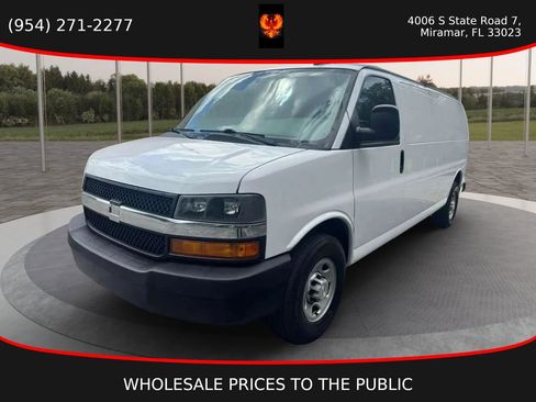 Used 2022 Chevrolet Express 2500 Extended w/ Driver Convenience Package RWD image 1