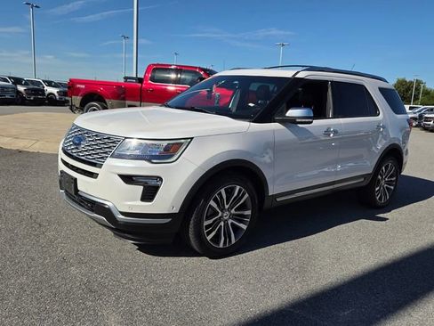 Used 2018 Ford Explorer Platinum AWD/4WD image 3