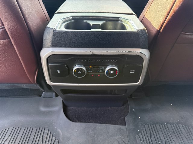 Used 2022 Ford Expedition Limited RWD image 17