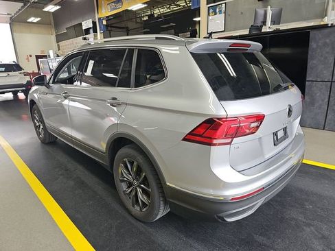 Used 2023 Volkswagen Tiguan SE FWD image 22