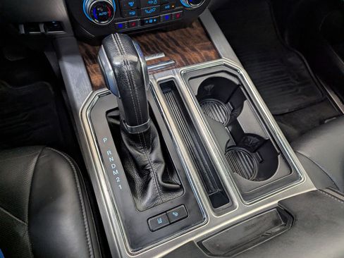 Used 2015 Ford F150 Platinum w/ Equipment Group 701A Luxury image 16