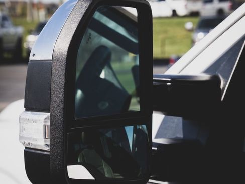 Used 2019 Ford F150 Lariat image 5