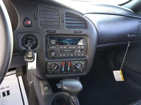Used 2000 Chevrolet Monte Carlo SS w/ Preferred Equipment Group FWD image 15