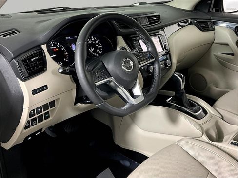 Used 2019 Nissan Rogue Sport SL w/ Premium Package AWD/4WD image 17