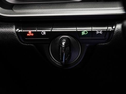 Used 2022 Porsche 911 Carrera w/ Premium Package image 43