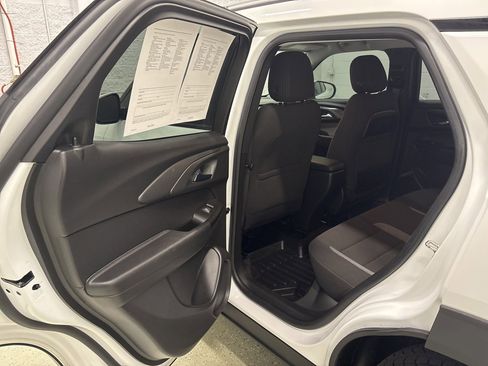 Used 2022 Chevrolet TrailBlazer LT image 29