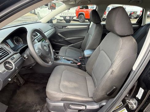 Used 2012 Volkswagen Passat 2.5 S FWD image 13