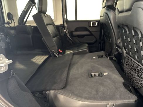Used 2020 Jeep Wrangler Unlimited Rubicon AWD/4WD image 14