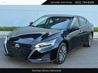 Used 2025 Nissan Altima 2.5 SV