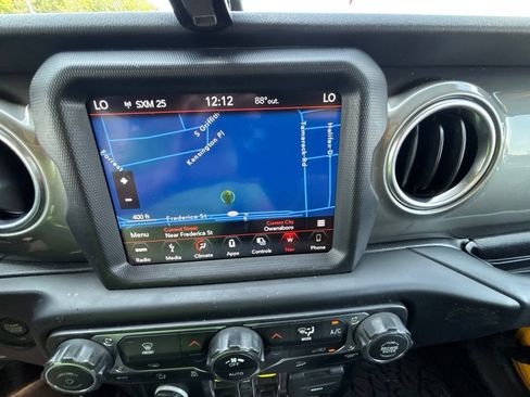Used 2019 Jeep Wrangler Unlimited Sahara w/ Uconnect 4C Nav & Sound Group AWD/4WD image 24