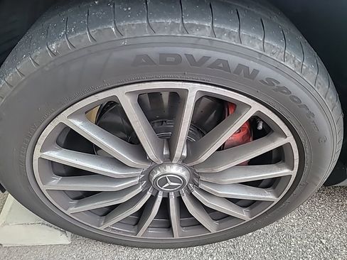 Used 2025 Mercedes-Benz GLS 63 AMG 4MATIC image 21